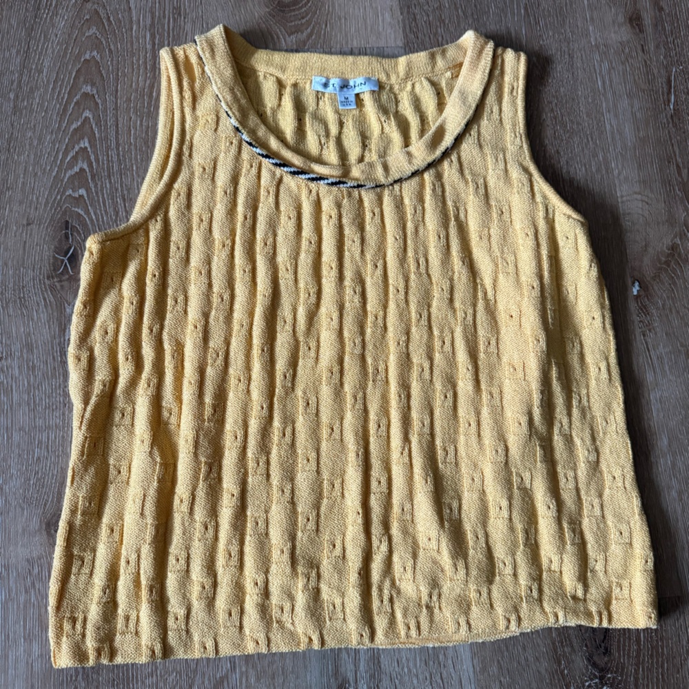 St. John Mustard Textured Knit Top Size M